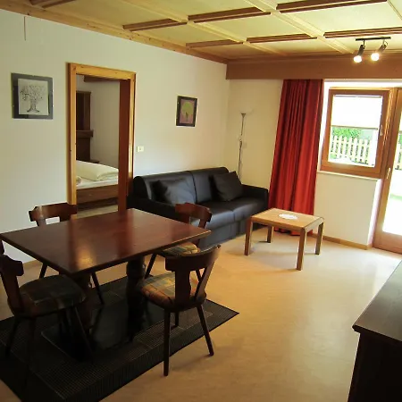 Aparthotel Garni Haus Hubertus-2